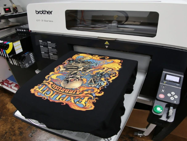 DTG printing is a modern method in the T-shirt industry (Monsterprint)