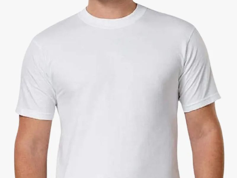 Choose the suitable t-shirt for dyeing